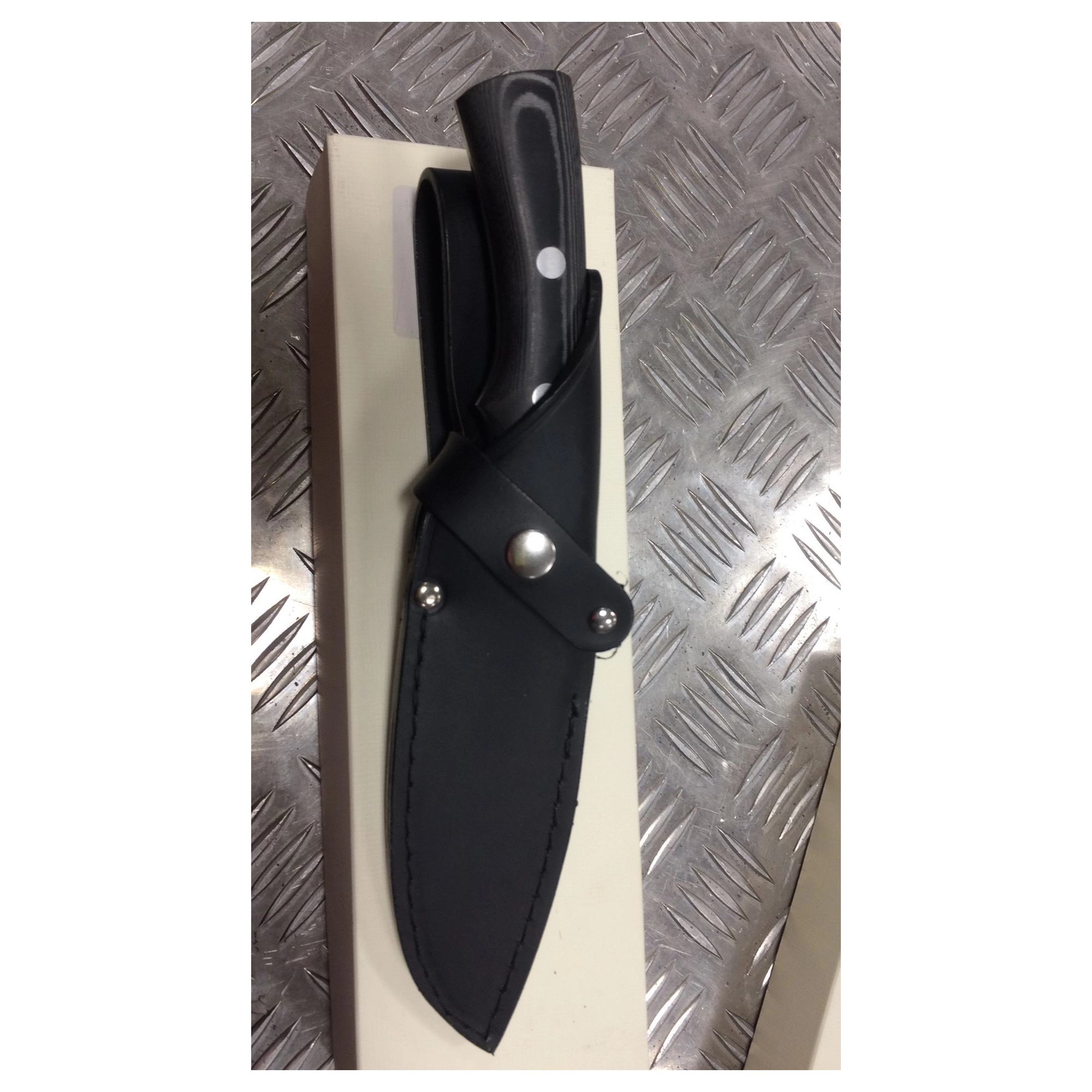 ICAR Vadászkés tokkal