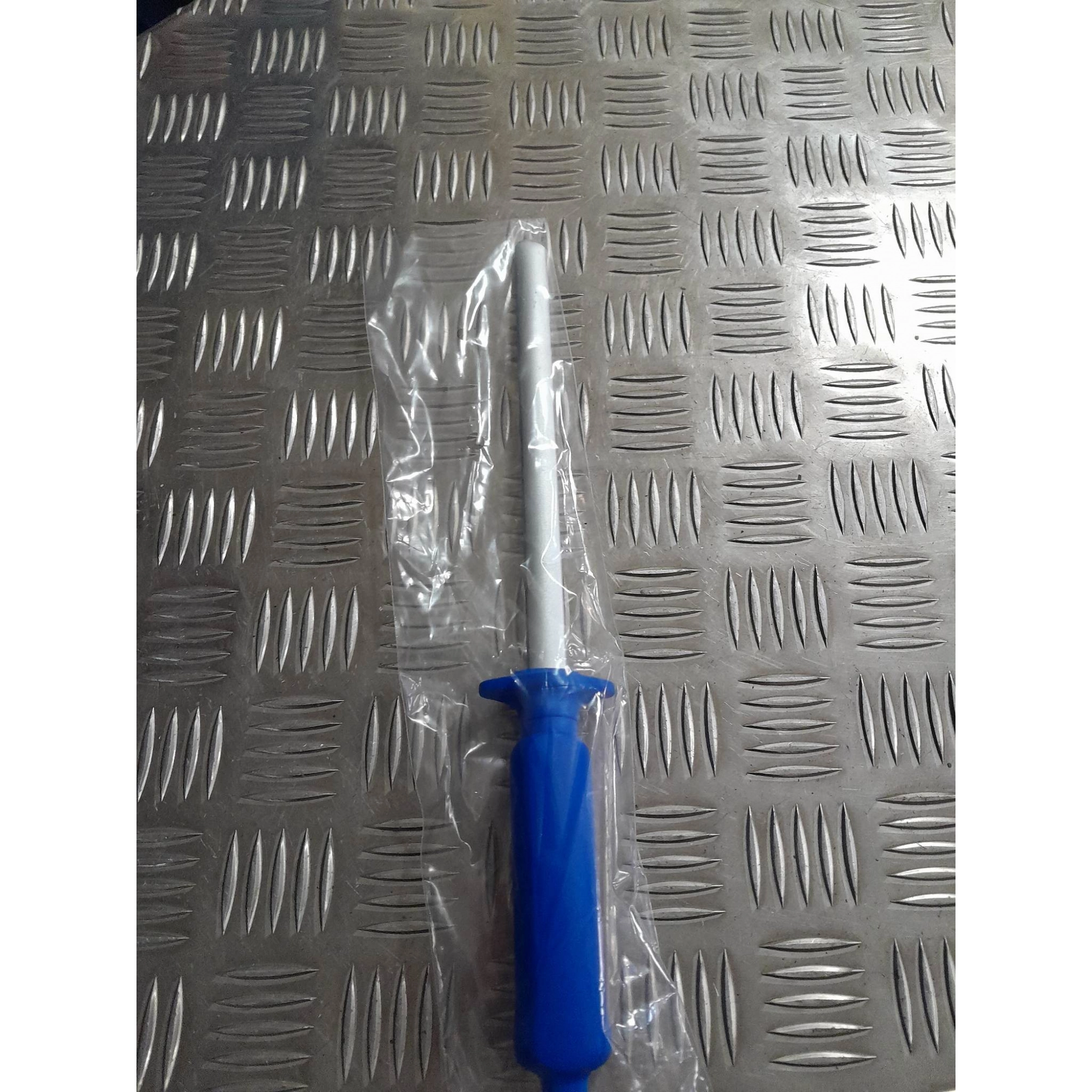 MUSTAD Élező patafaragó késhez műanyag nyélel ( 20 cm x 1.5 cm élező profil )