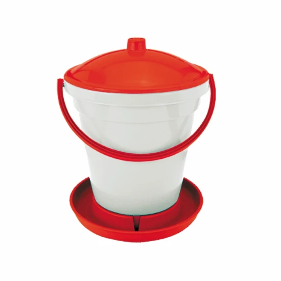 Baromfi itatóvödör 18 L