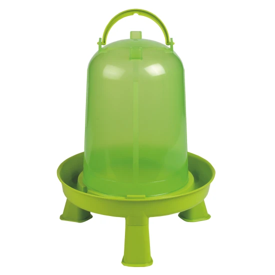 KERBL Műanyag itató lábakkal - csibéknek, csirkéknek, 5 L