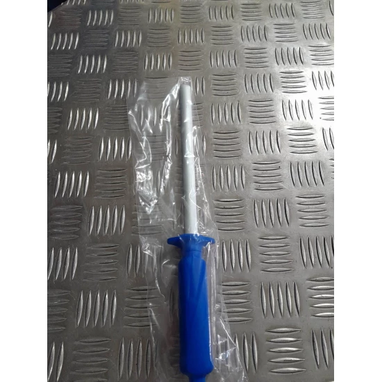 MUSTAD Élező patafaragó késhez műanyag nyélel ( 20 cm x 1.5 cm élező profil )